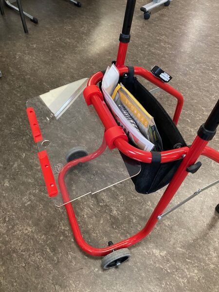 Fichier:Plateau Deambulateur 02.jpg