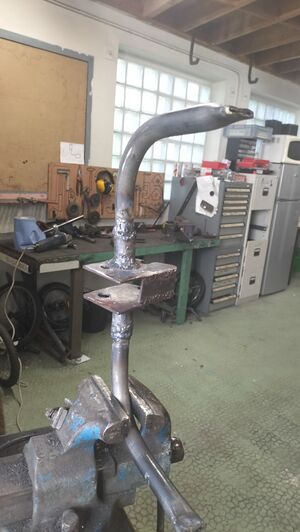 Soudure charnieres cornes manchons.jpg