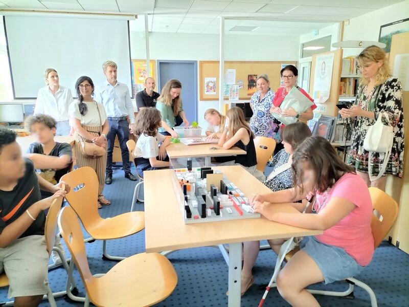 Fichier:Inauguration au CDI.jpg