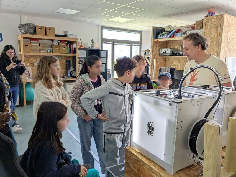 Fichier:Visite lab 6A.JPG