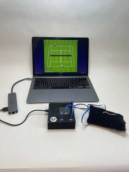 Fichier:MyoCoach PlayTennis.jpeg