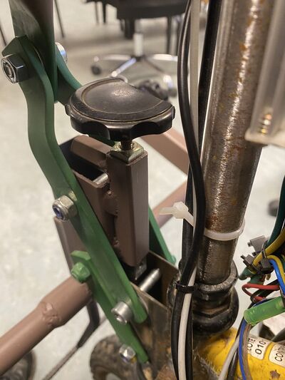 Système de verrouillage position haute enclenché.jpeg