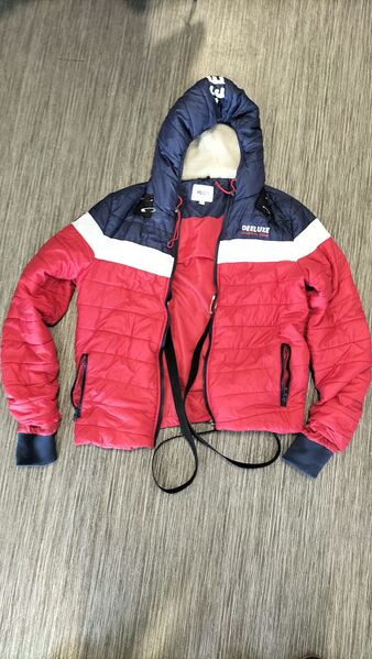 Fichier:Manteau aimants face IMG-20250410-WA0017.jpg