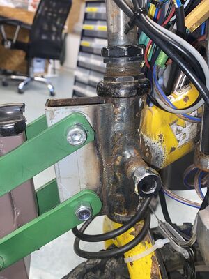 Base Charnière soudé.jpeg